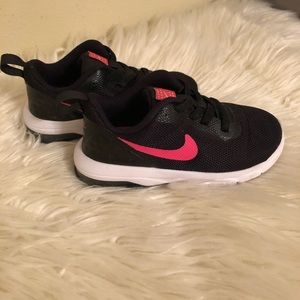 Toddler Nike Air Black and Pink Sneakers